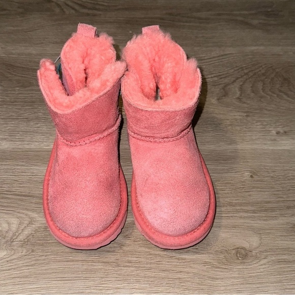 Kid's UGG Boots Pink Mini Short Uggs with cute Pastel Rainbow Watercolor Straps - Picture 3 of 10